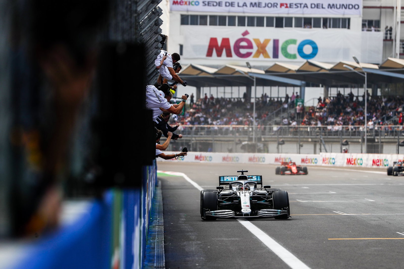 Mercedes got lucky after taking “huge risk” - Sebastian Vettel