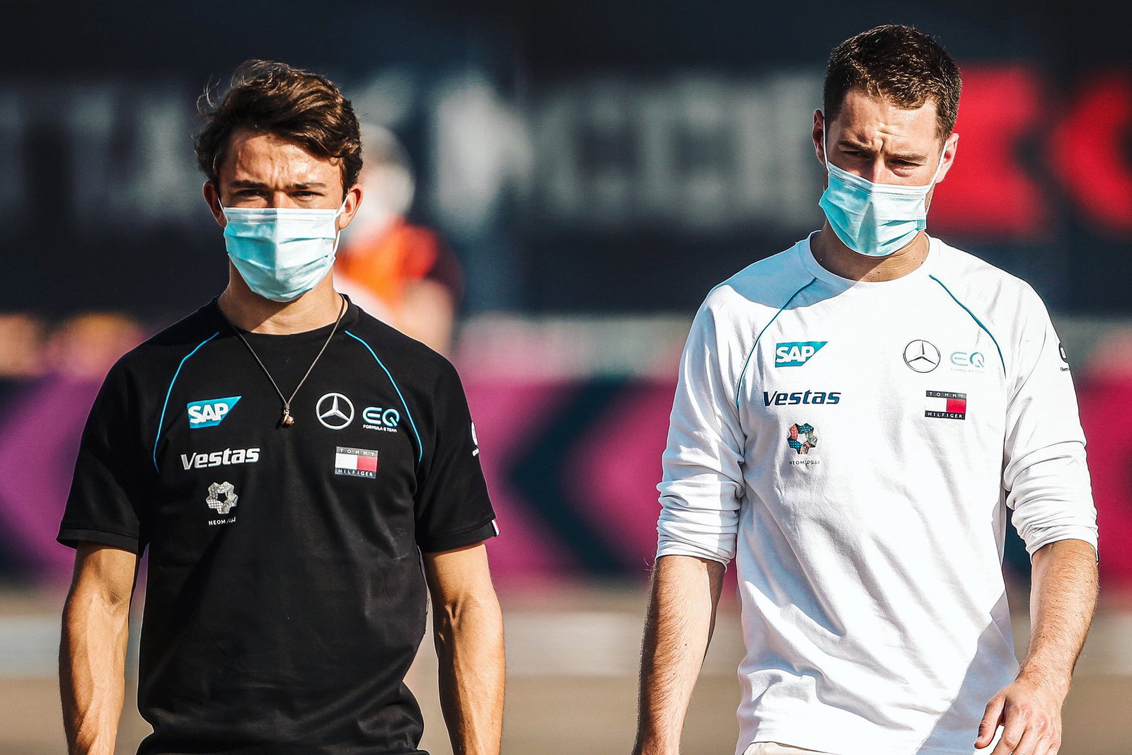 Perez dan Magnussen bersiap untuk start-of-the-grid di final F1 Abu Dhabi