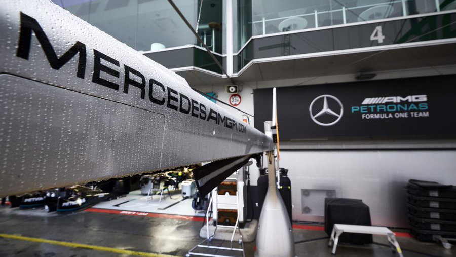 Mercedes F1 team member tests positive for COVID-19 at Eifel GP