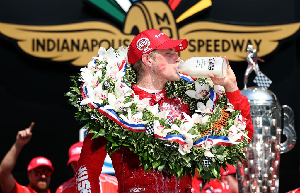 Crashes Highlight Chaotic Carb Day at Indianapolis