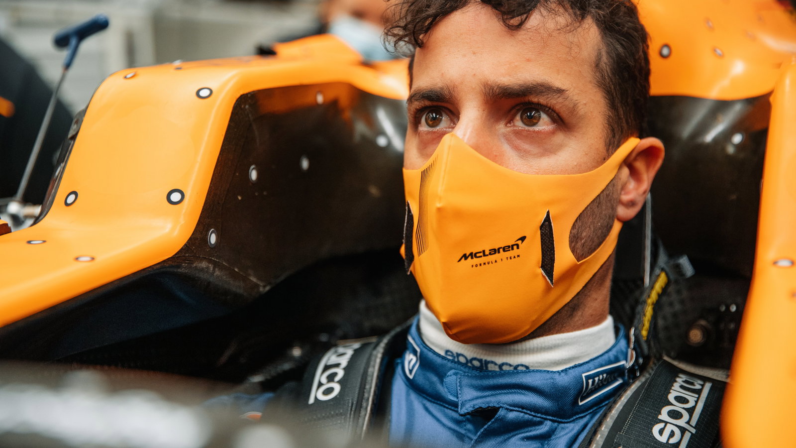 FIRST LOOK: New F1 colours for Daniel Ricciardo in McLaren arrival