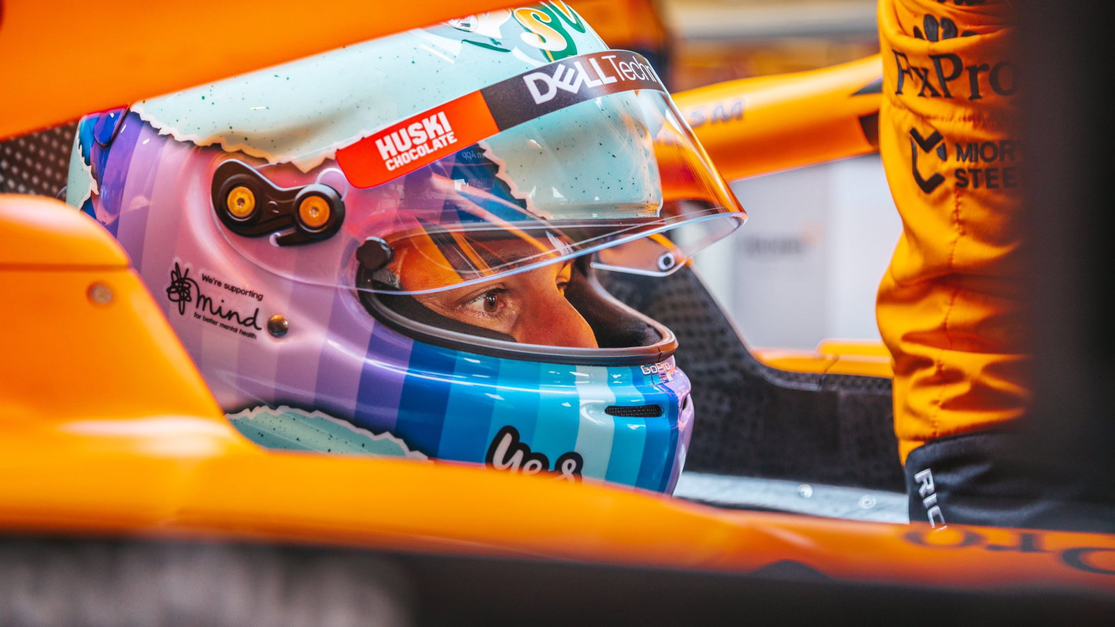 Daniel Ricciardo menikmati hari pertama yang