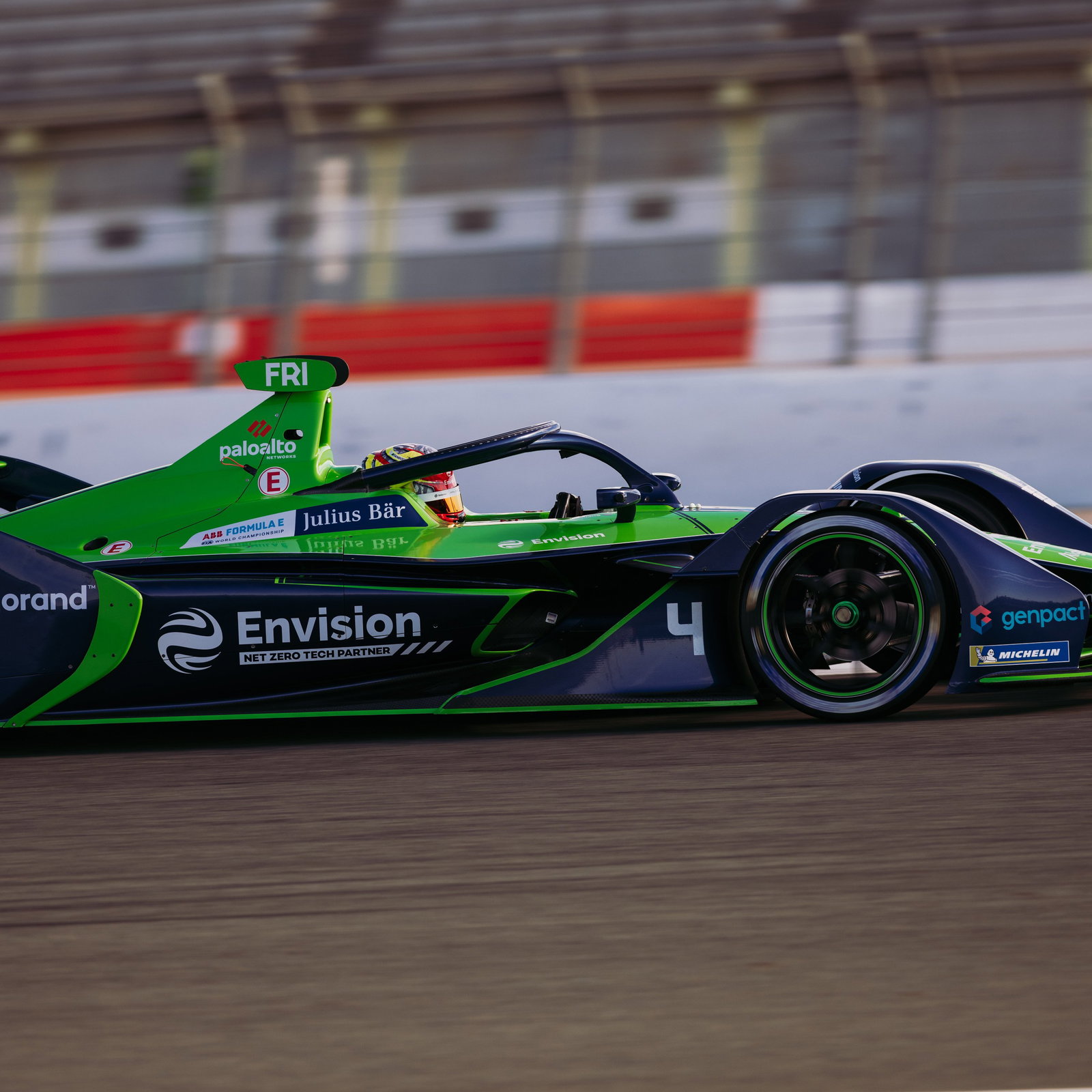 Felix Rosenqvist meraih posisi terdepan Formula E di Mexico City