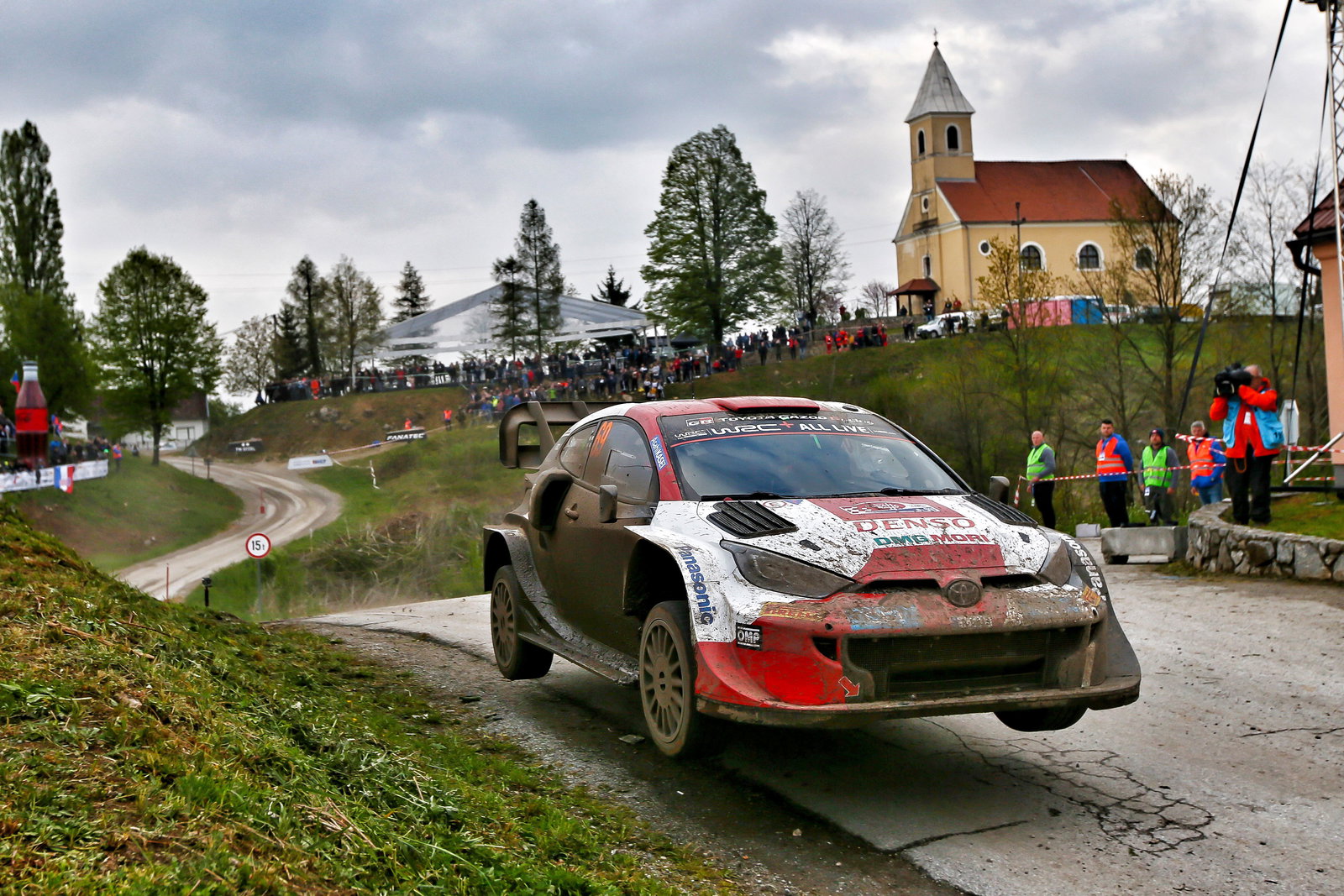 WRC Kroasia: Kesalahan Mekanik, Toyota Didenda 15.000 Euro