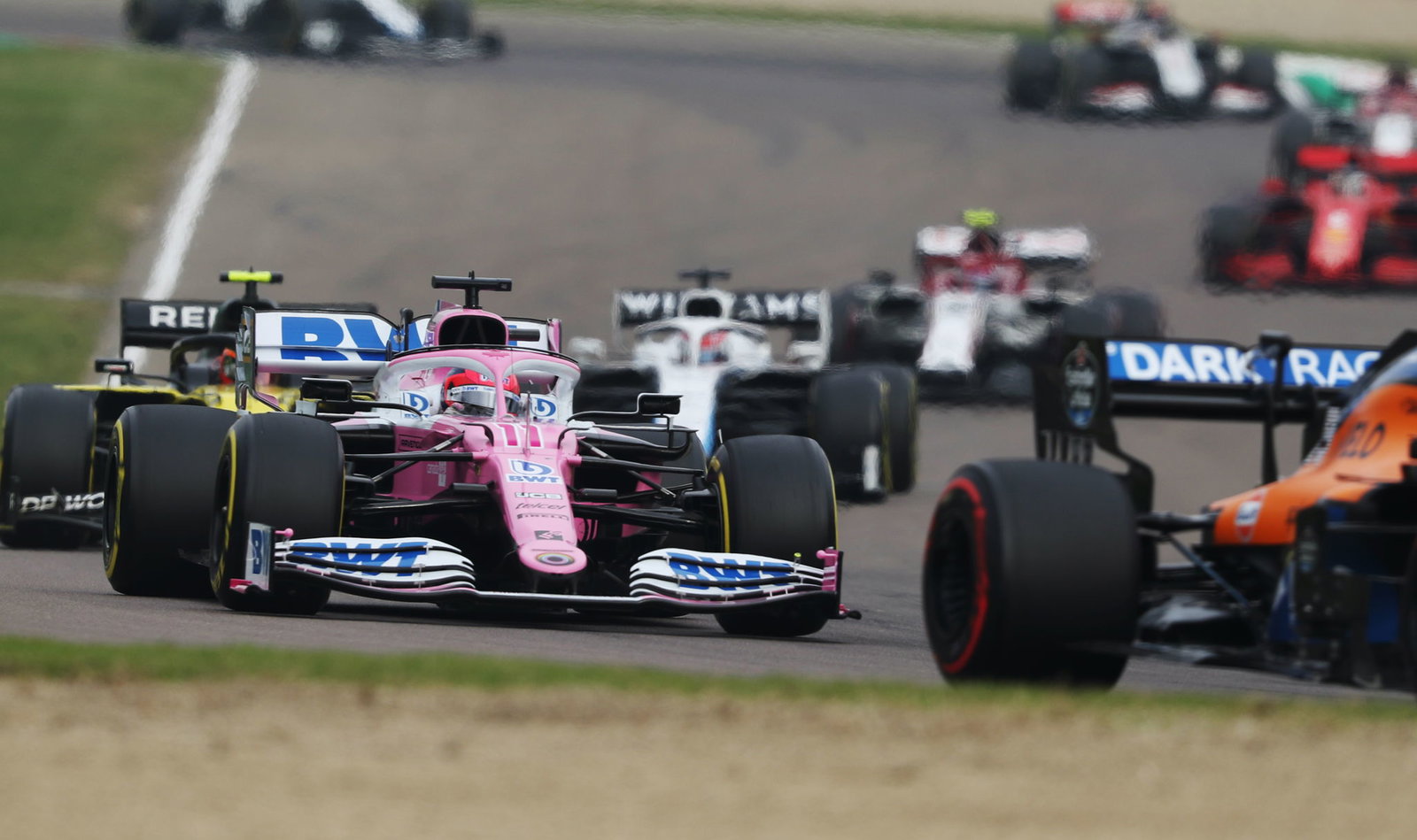 F1 points drought not ‘weighing on my shoulders’ - Russell