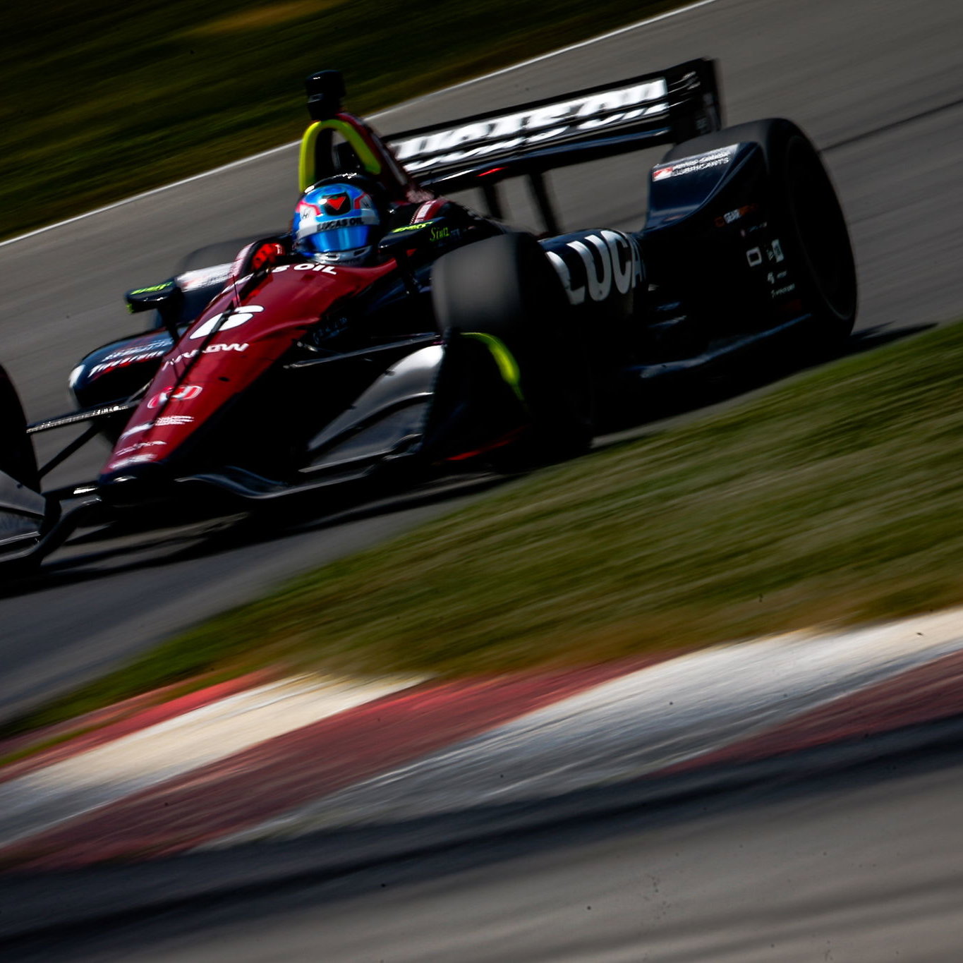 Robert Wickens takes surprise debut IndyCar pole at St. Petersburg