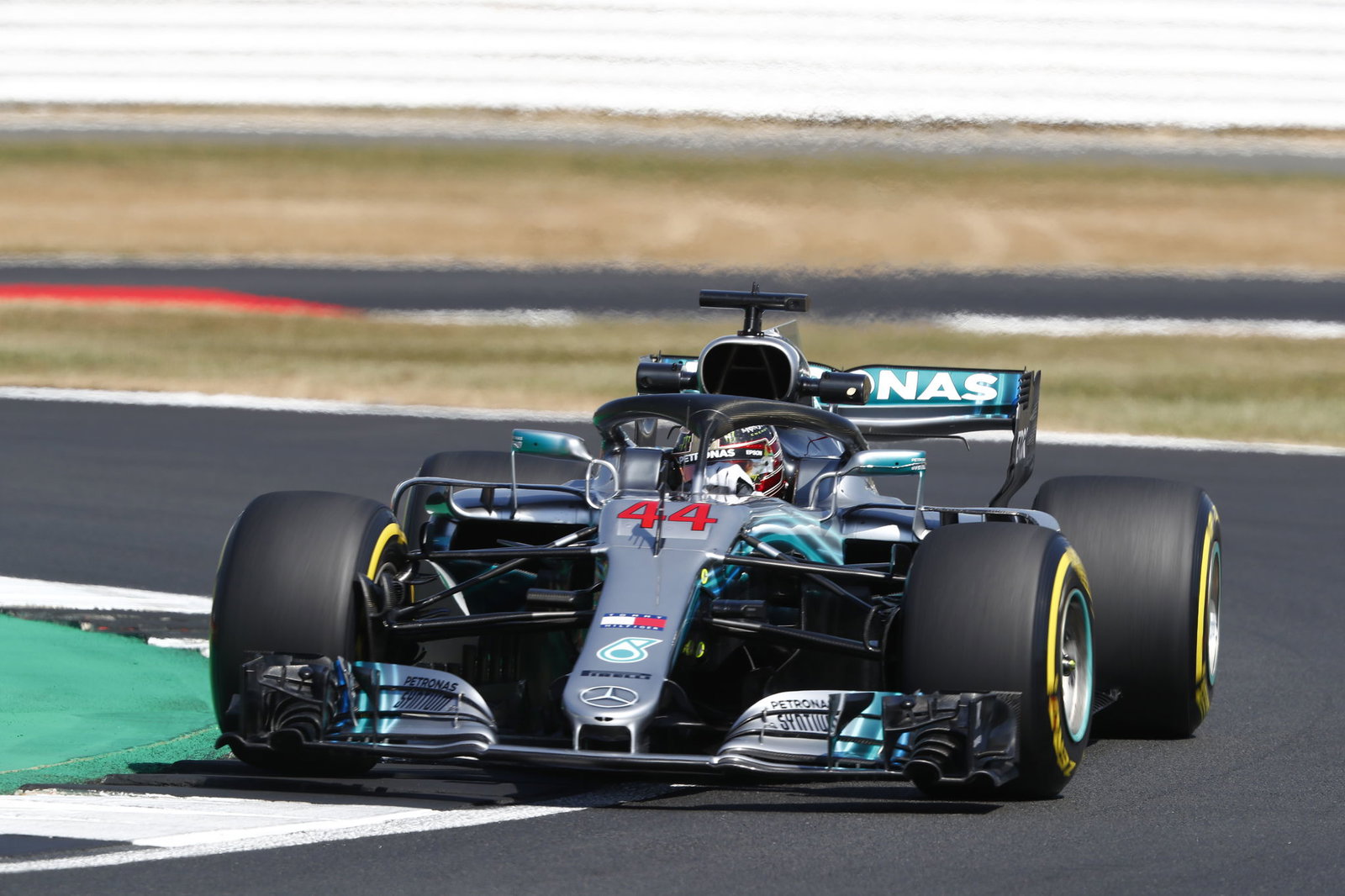 Mercedes expects Lewis Hamilton deal will be agreed ‘pretty soon’
