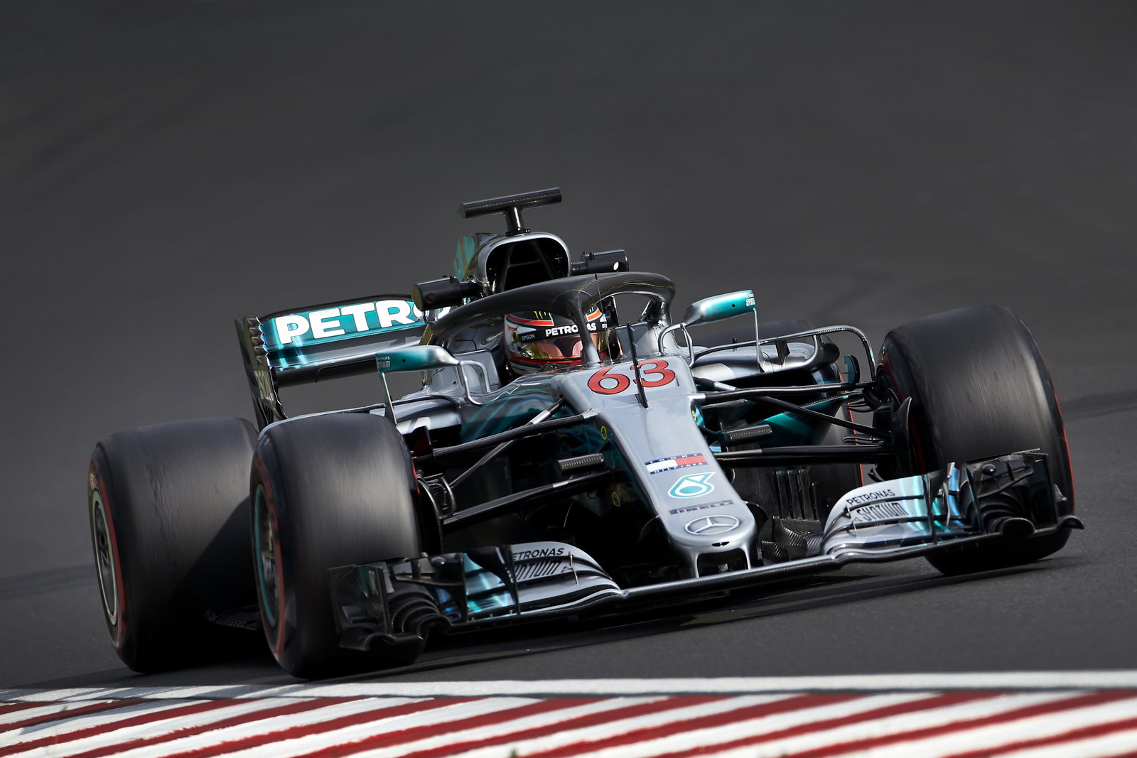 Mercedes yakin telah membuat kemajuan di balapan F1 yang panas