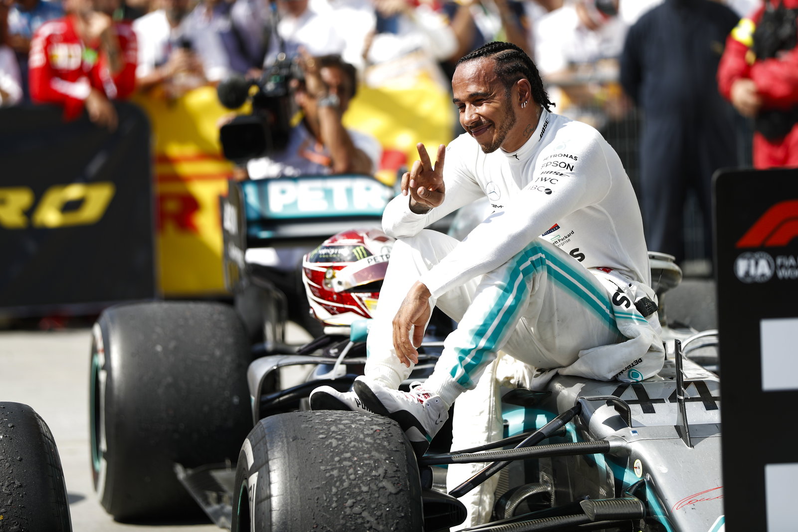 Thinner F1 tyres not key to Mercedes' dominant start, says Bottas