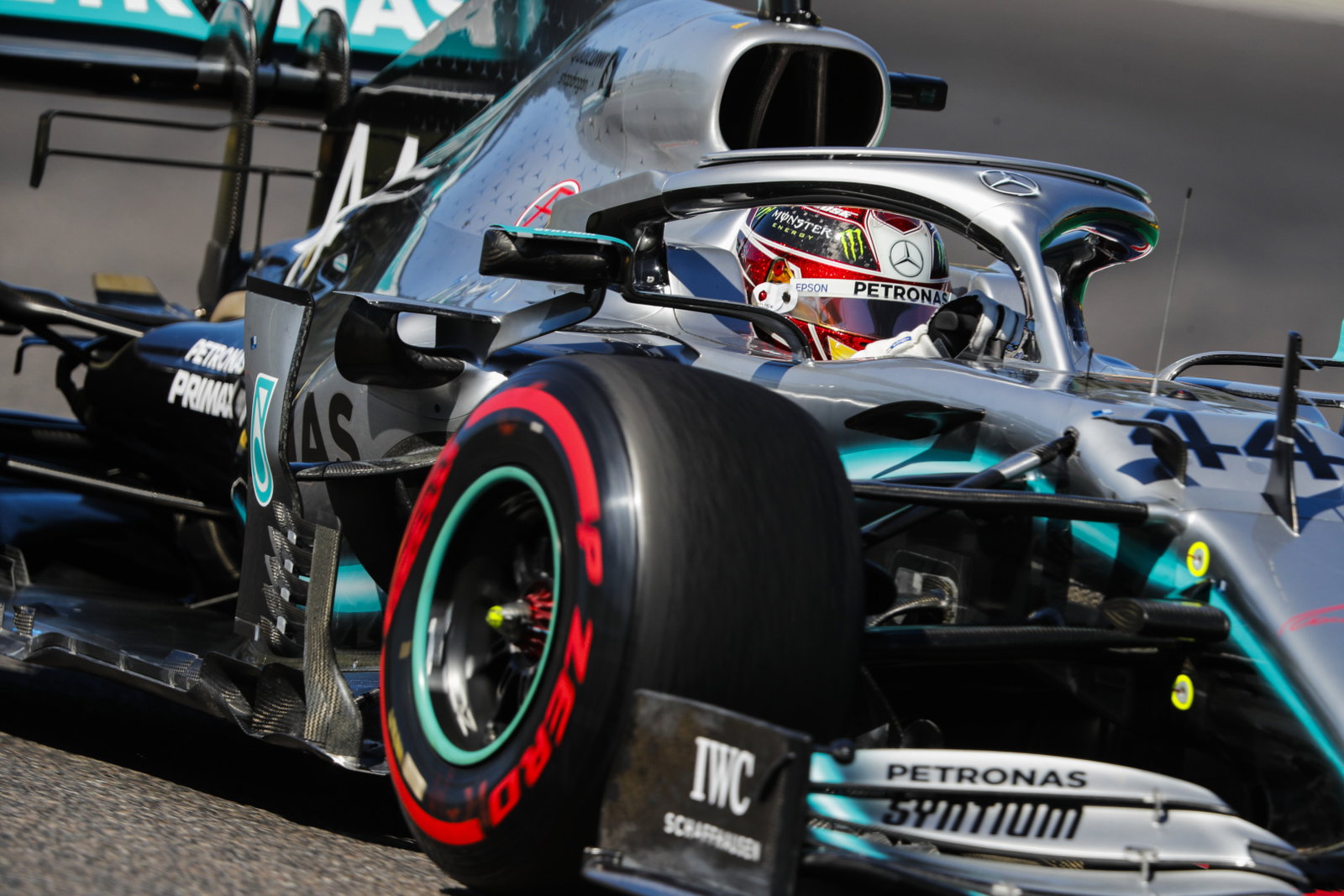 Japanese GP: Leclerc shoulders blame for Verstappen clash