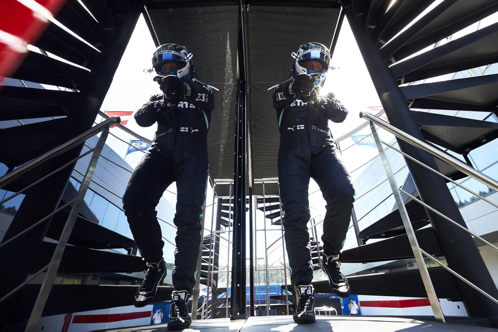 Valtteri Bottas signs fresh Mercedes F1 deal for 2021
