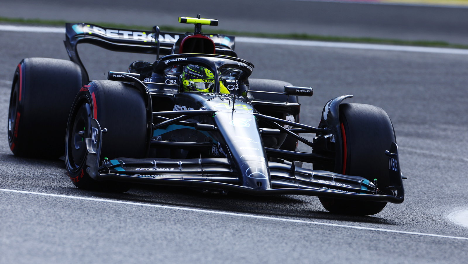 Lebih banyak peningkatan akan datang untuk Mercedes 'W14 tetapi 'fokus utama' pada mobil F1 2024