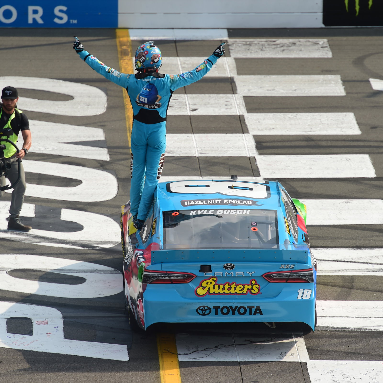 Target team take Pocono pit crew honours.