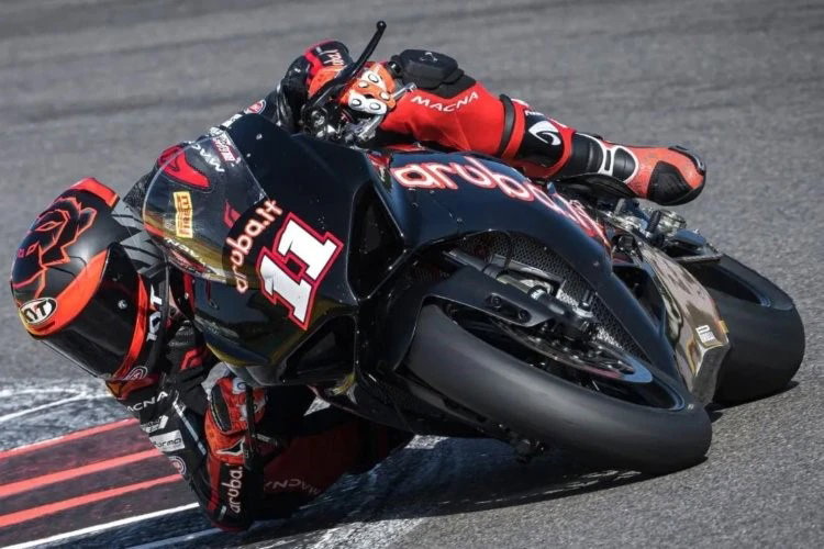 WorldSBK: Redding: Change from V4 to inline-four engine 'a big deal for me'