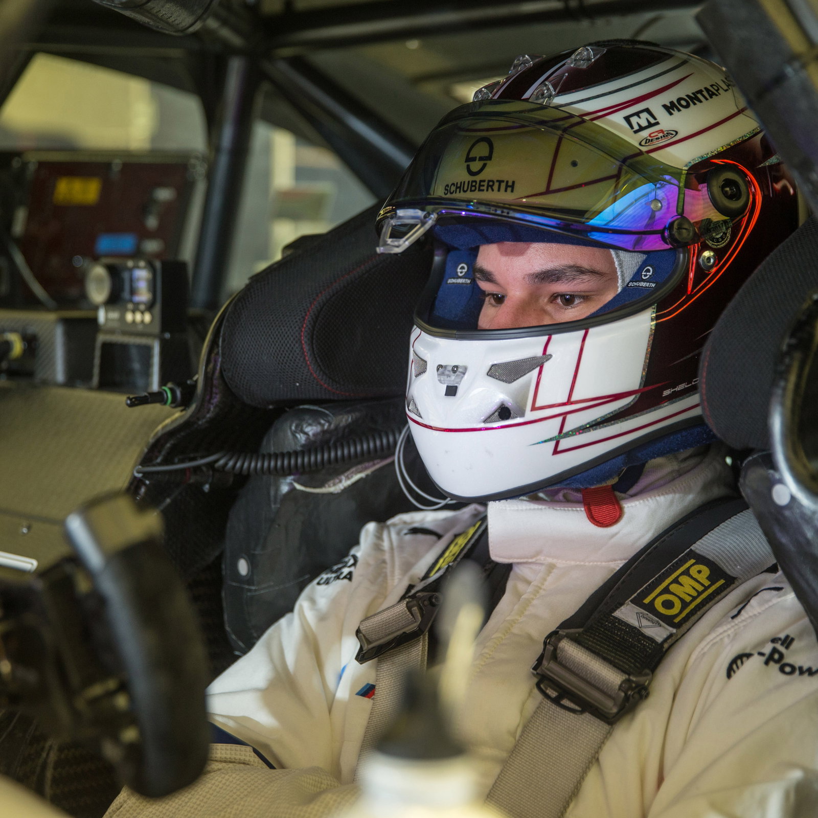 DTM Hockenheim: Auer beats title contender Paffett to race one pole