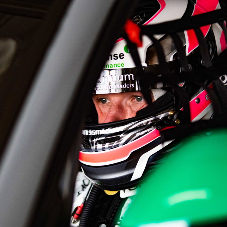 BTCC: Doble claims maiden BTCC pole to end NAPA Racing clean-sweep