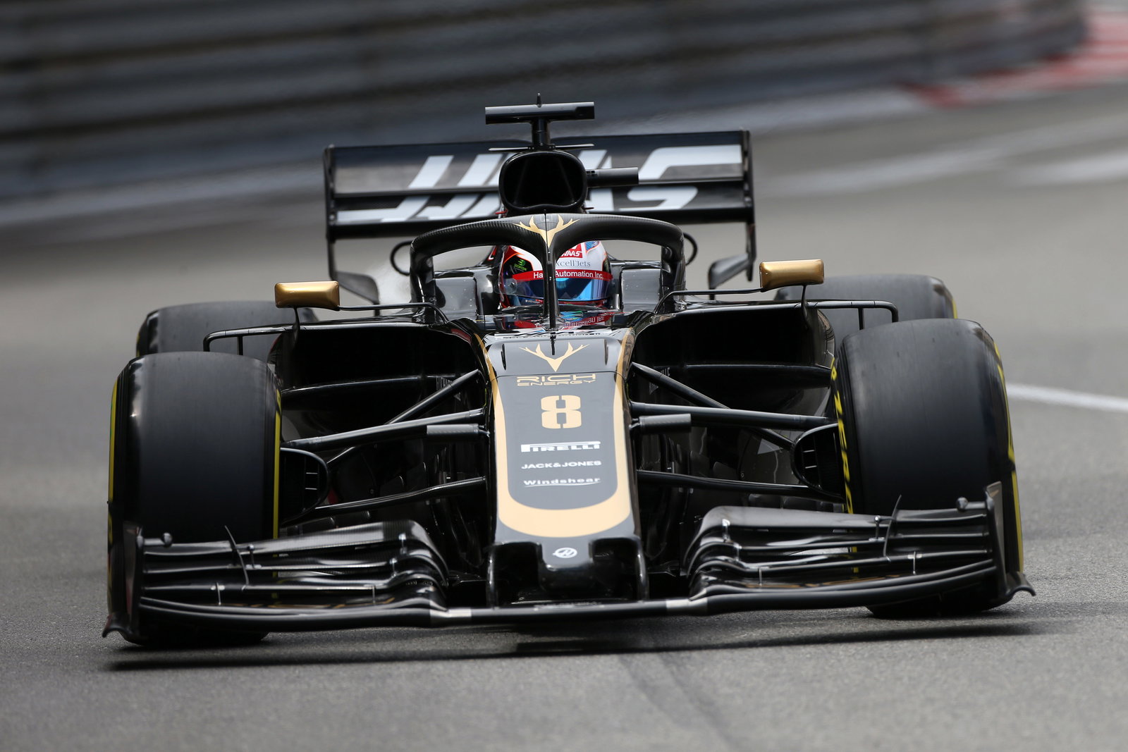 Frustrasi panggilan penalti GP Austria akan memberikan dorongan Leclerc - Binotto