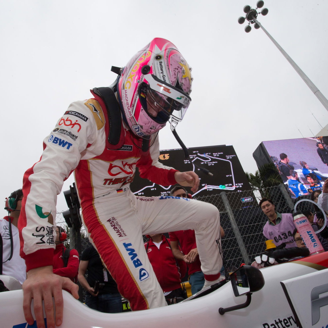 Mercedes F1 junior George Russell joins ART in Formula 2