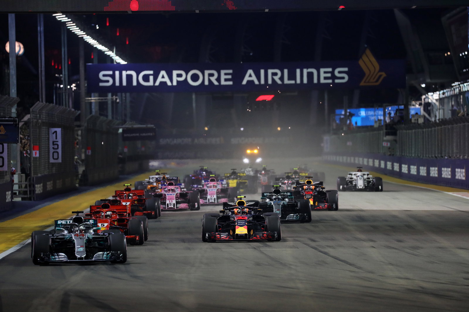 Mercedes 'tidak menerima begitu saja' di Grand Prix Singapura