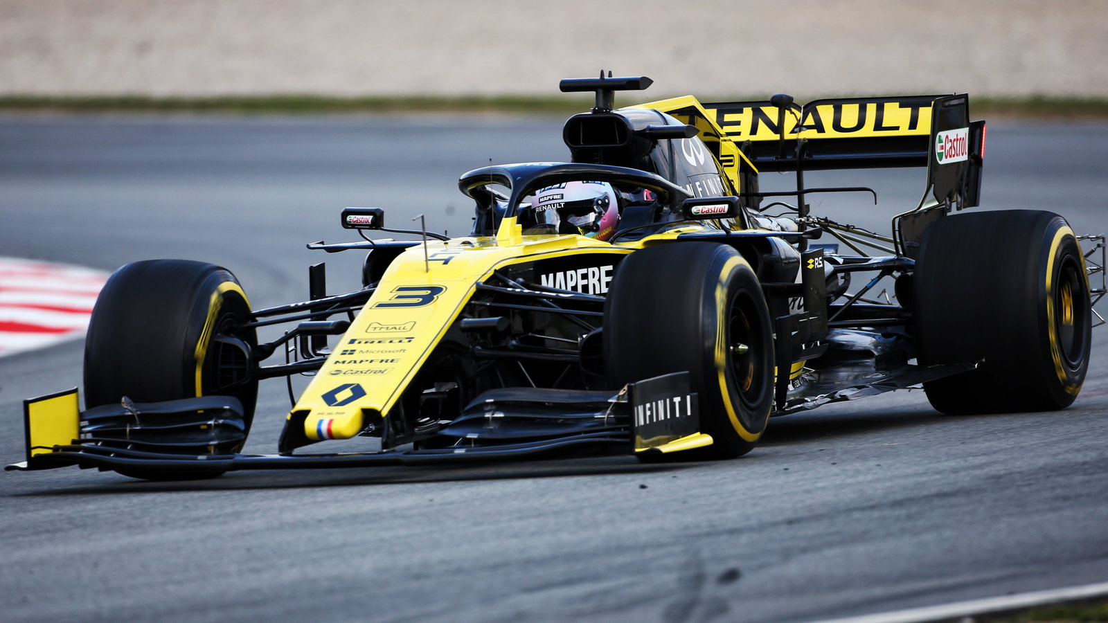 Ricciardo suspects more powerful F1 DRS led to rear wing failure