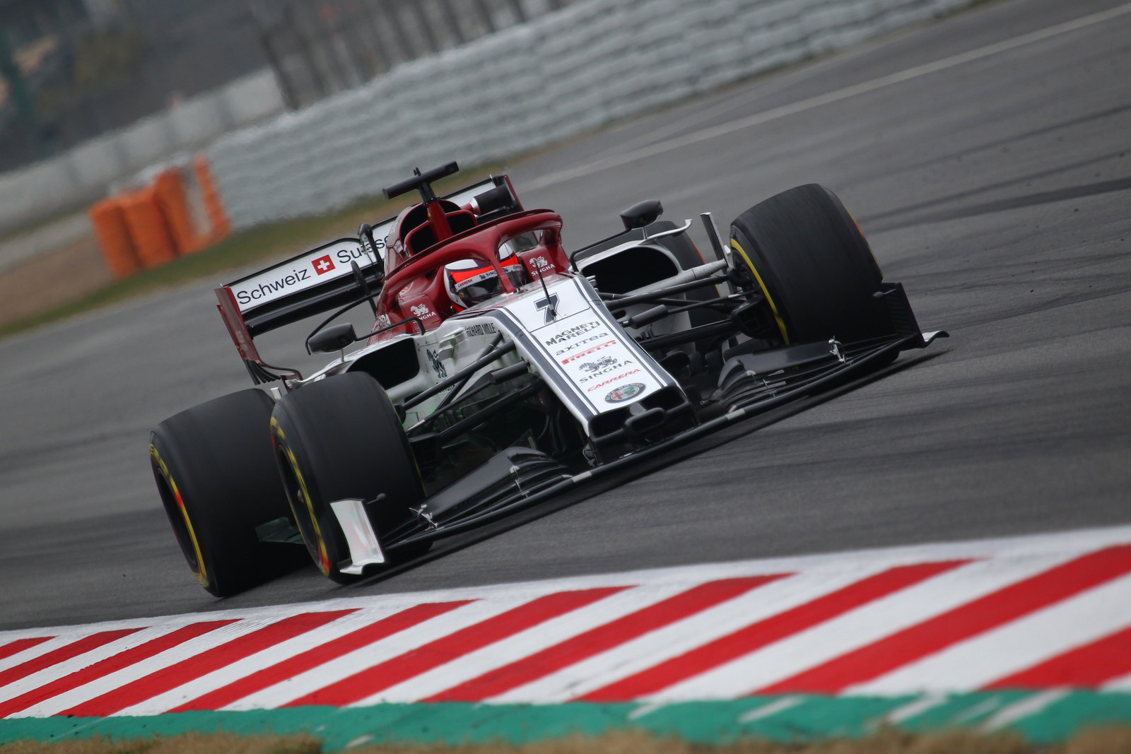 Tes F1 Barcelona 1 Kali - Kamis 12PM