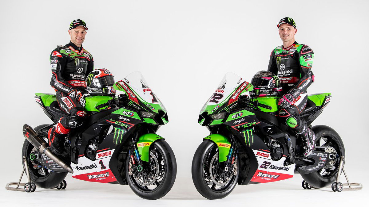 FIRST LOOK: Jonathan Rea and Alex Lowes present 2021 Kawasaki WorldSBK livery
