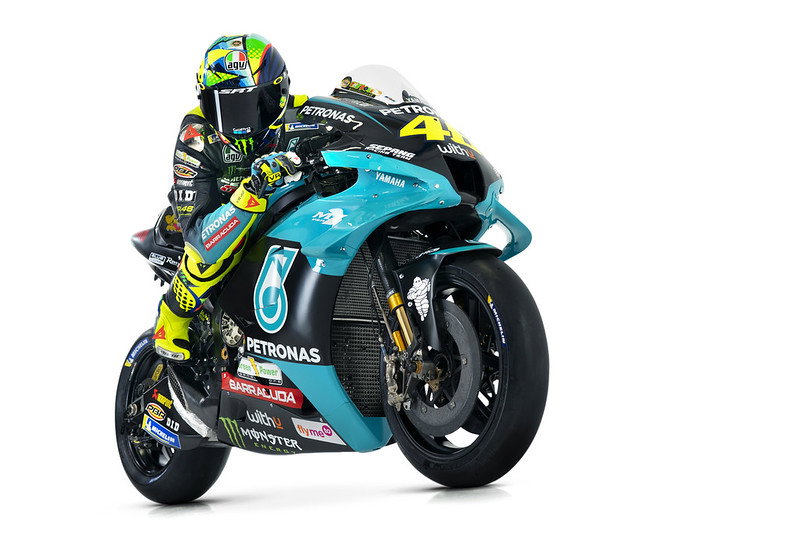 Pembalap Tes KTM, Mika Kallio, Jalani Operasi Kaki Patah
