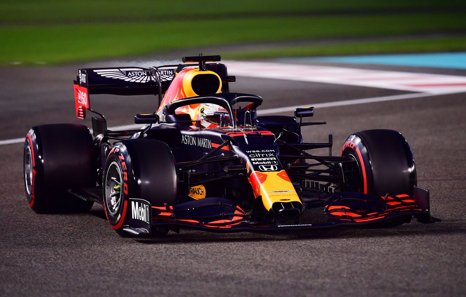 F1 champion Lewis Hamilton lost 4kg in 10 days suffering from COVID-19