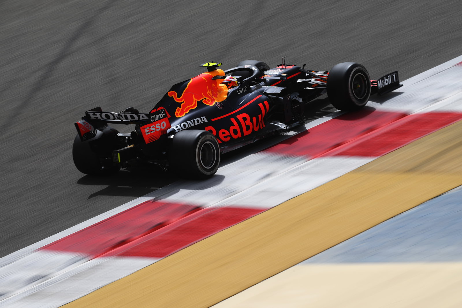 Berita F1: Stroll Kesal Dengan Perlakuan Ferrari Terhadap Vettel