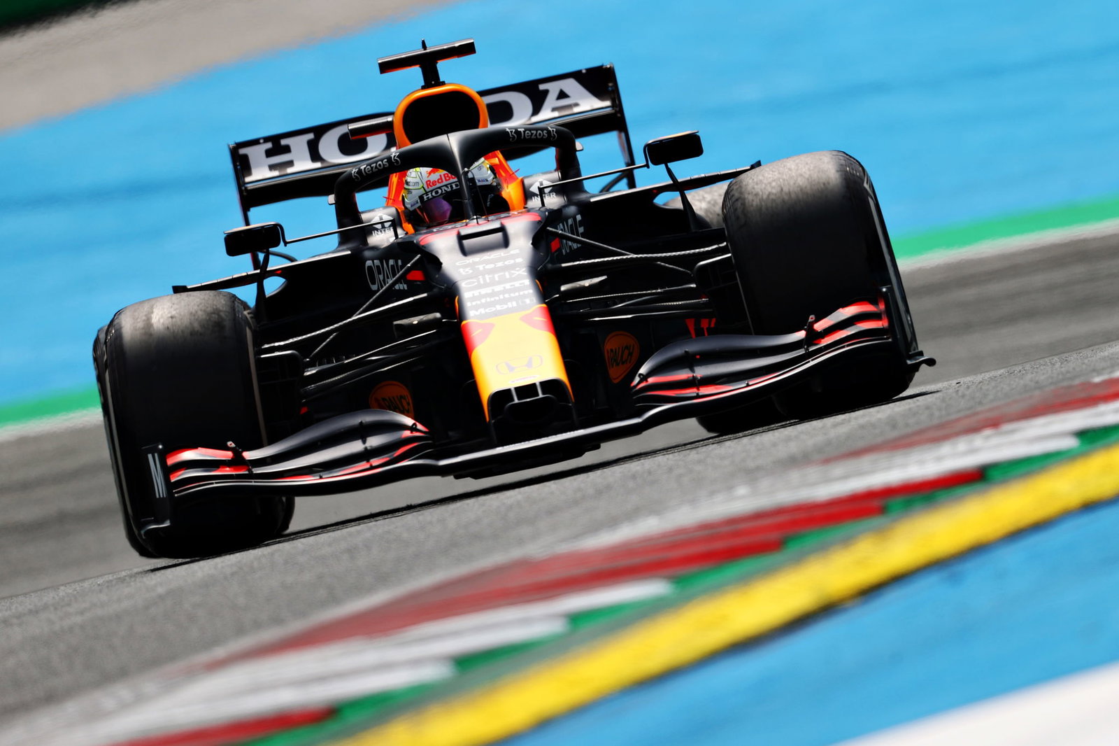 Lewis Hamilton Klaim Mercedes Kekurangan kecepatan Alami