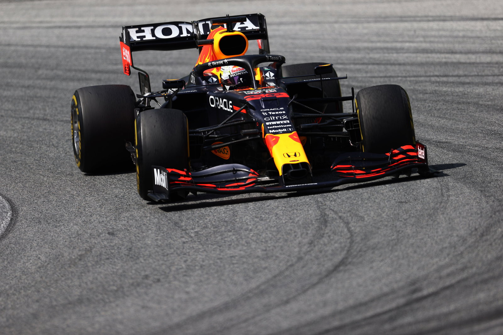 Ferrari remain “a big threat” to McLaren in P3 F1 battle - Norris