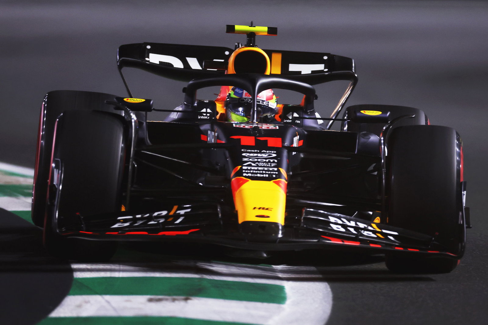 F1 GP Arab Saudi: Verstappen Melesat, Ferrari Kesulitan