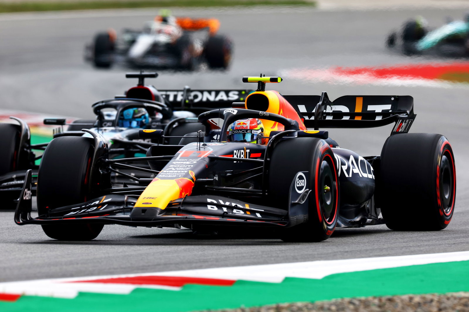 Nico Rosberg finds Mercedes’ lack of F1 technical staff poaching ‘strange’