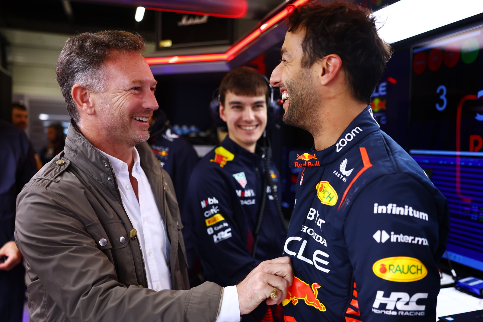 Christian Horner reveals Daniel Ricciardo’s first sim session following Red Bull F1 return was “a complete disaster