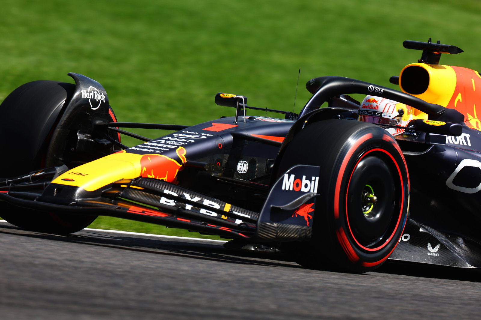 F1 Japanese GP: Max Verstappen tells Red Bull technical directive theorists to “go suck on an egg” 