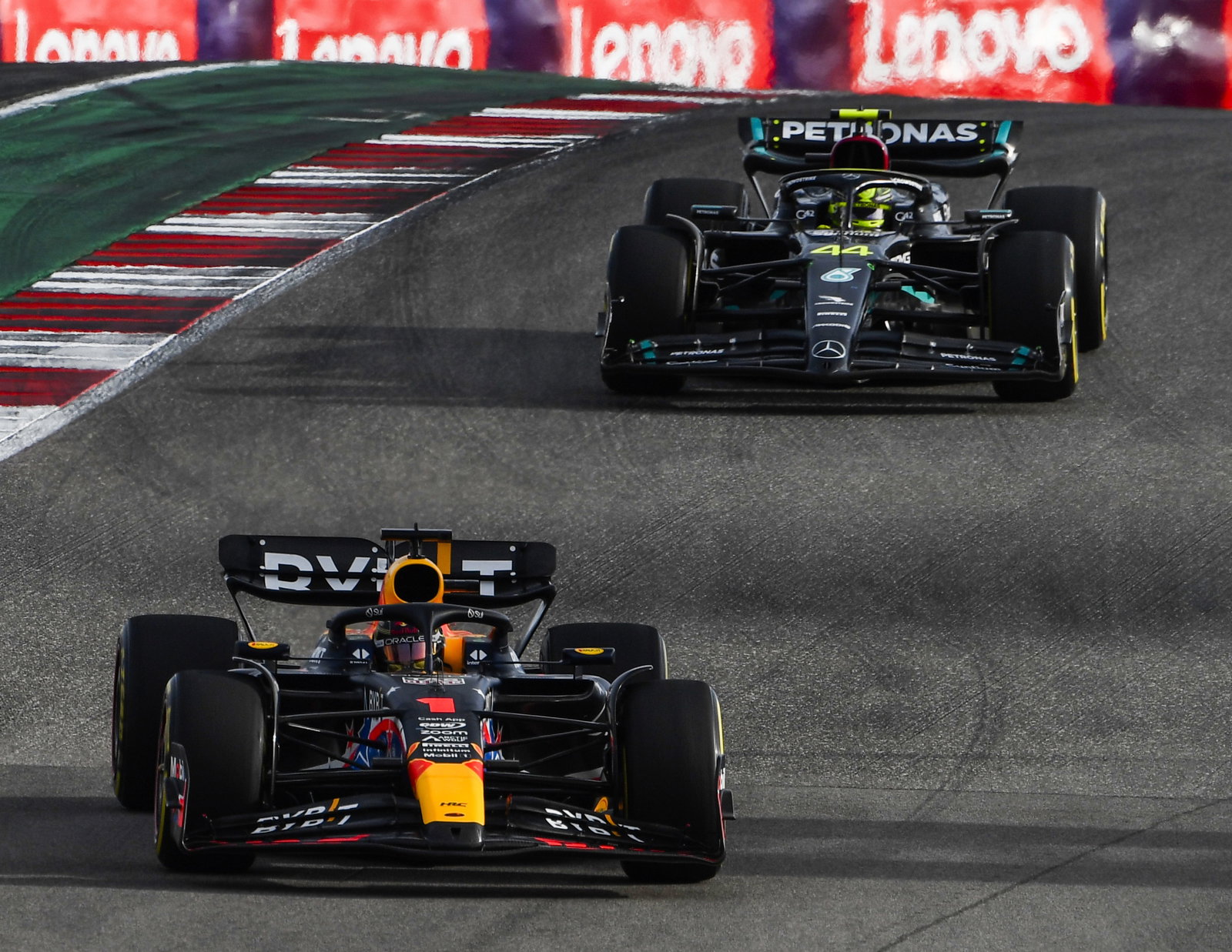 Red Bull dan Ferrari memperkenalkan peningkatan serupa untuk menghadapi F1 GP Mexico City