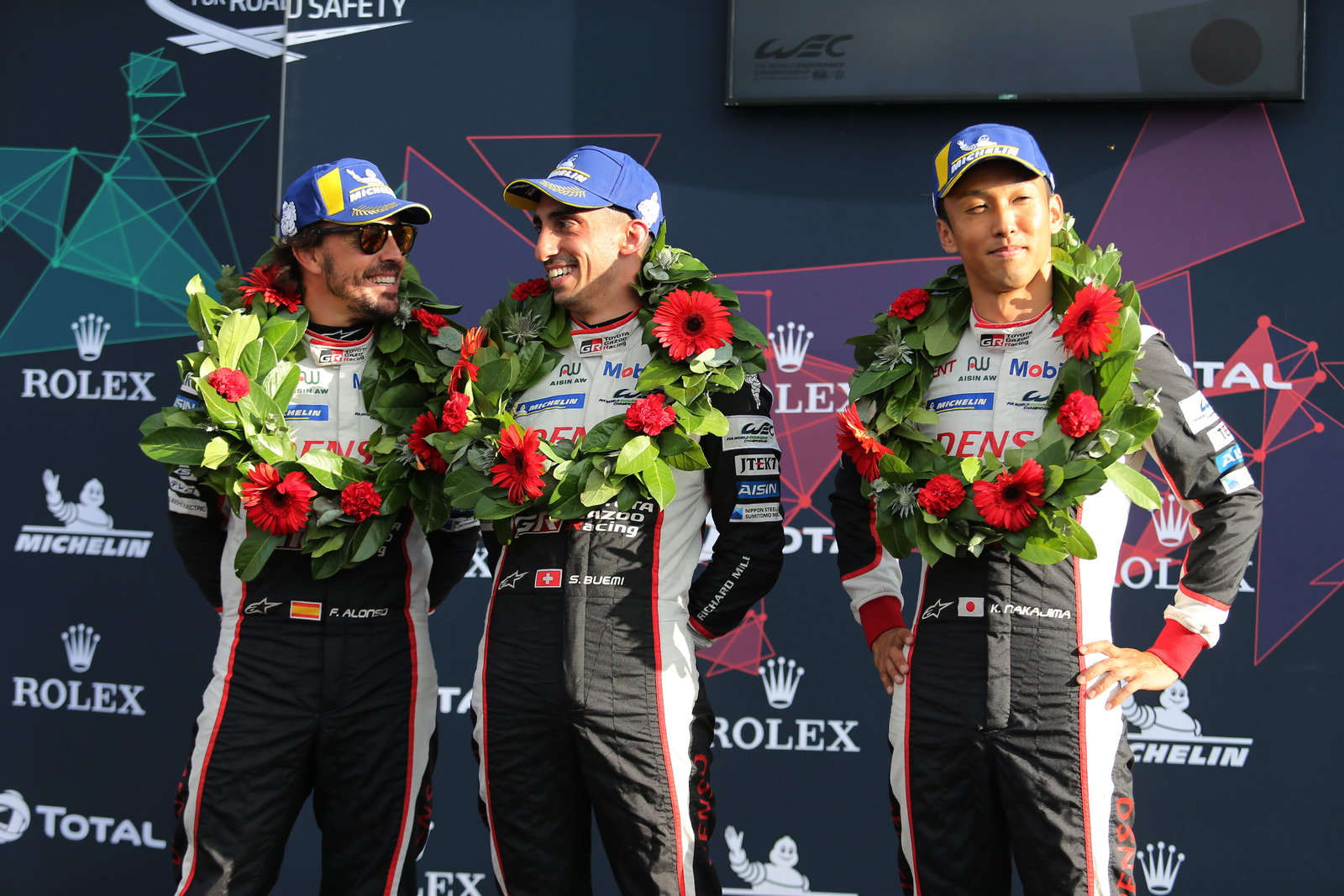 Toyota mencopot Silverstone WEC 1-2 karena kedua mobil didiskualifikasi