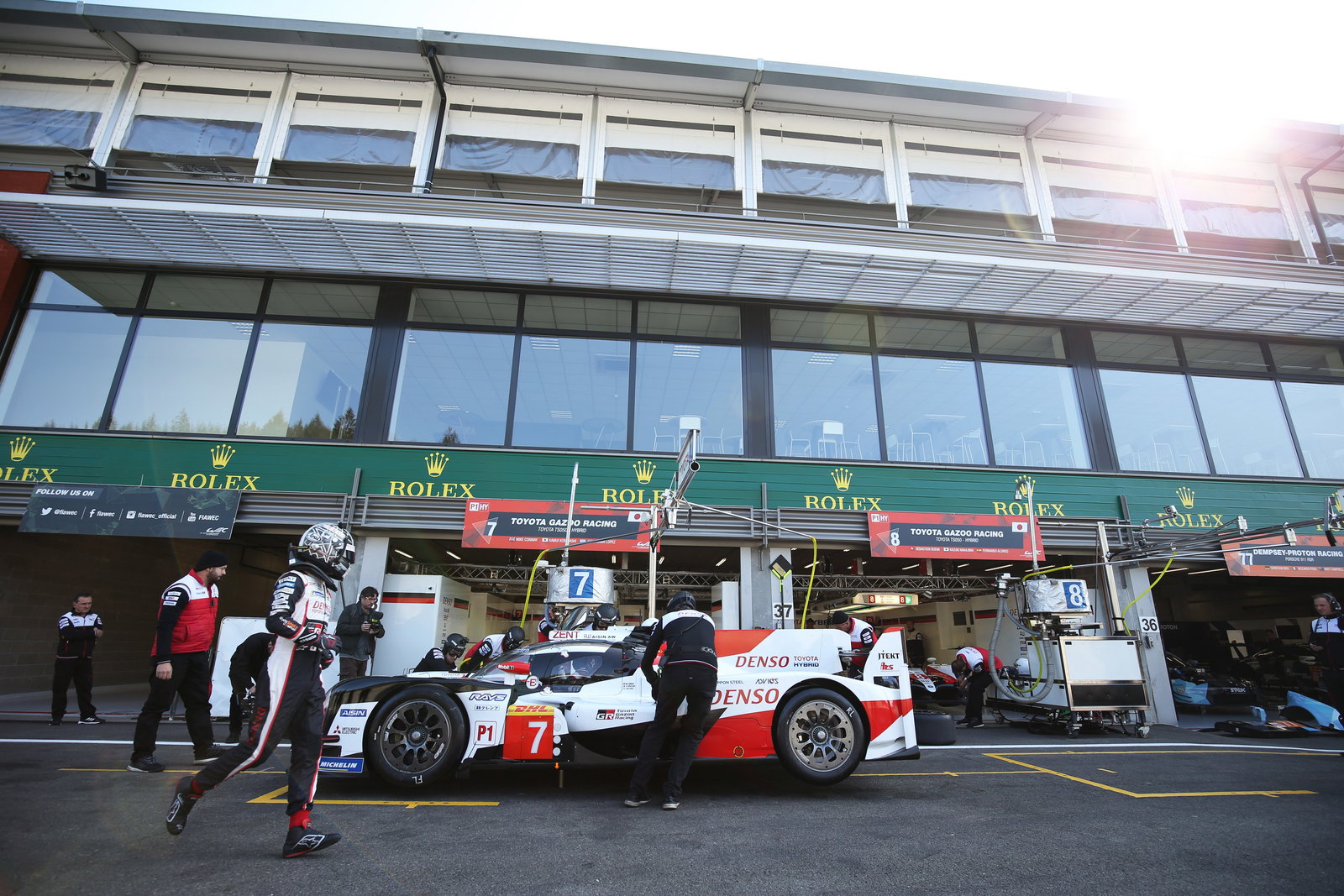 Stoffel Vandoorne 'selalu memperhatikan' WEC, balap mobil sport