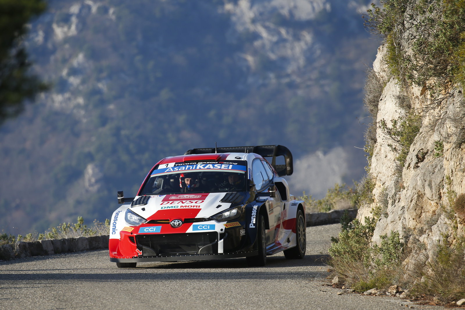 Ogier menetapkan patokan penggeledahan Monte Carlo untuk pembuka WRC