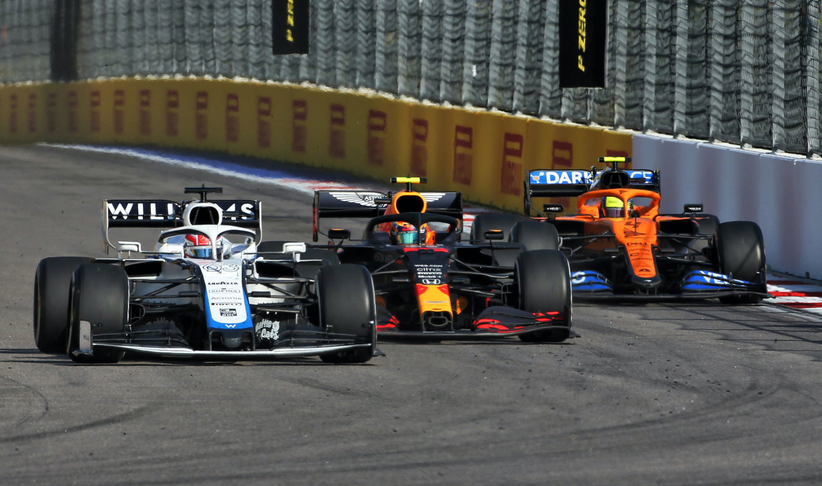 Perez mengaku dia mendengar Stroll mengonfirmasi penandatanganan Vettel F1