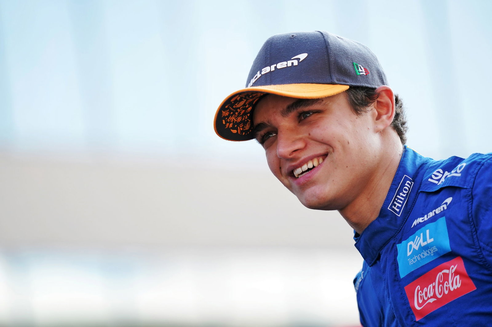 Red Bull melakukan perpanjangan 