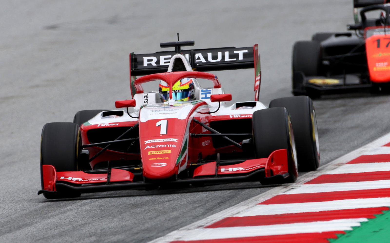 Fernandez snatches pole for F3 opener in Austria