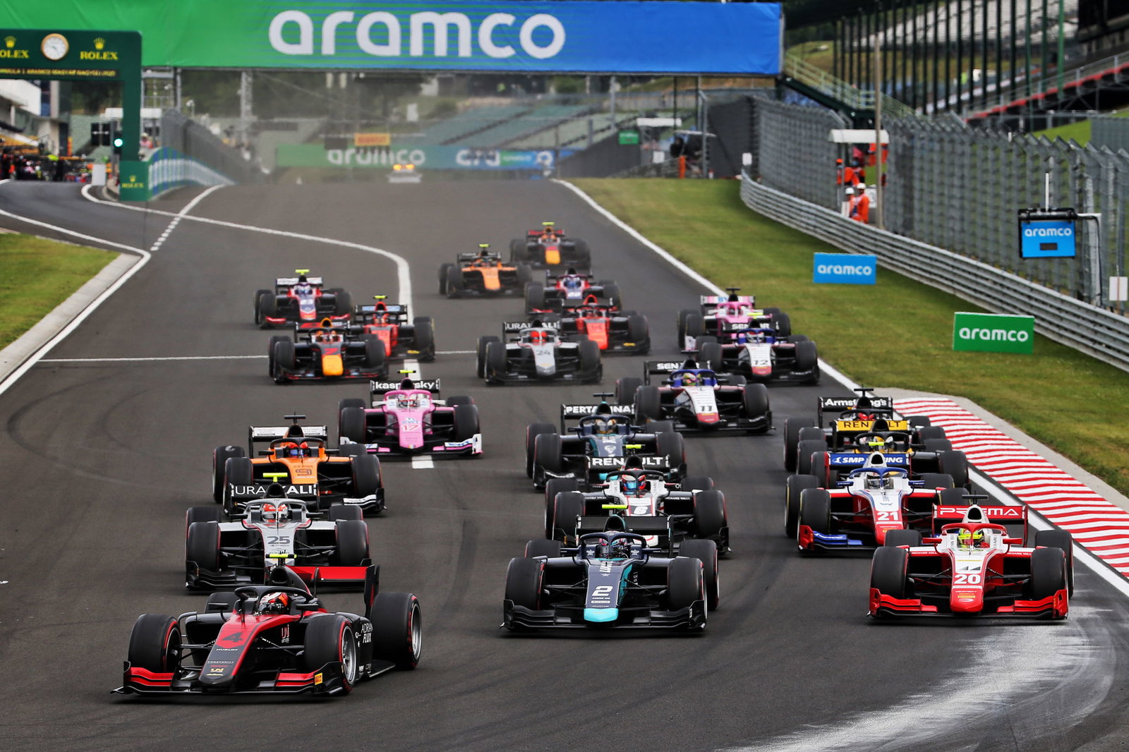 F2 Hungary: Ghiotto resists Ilott for sprint race victory