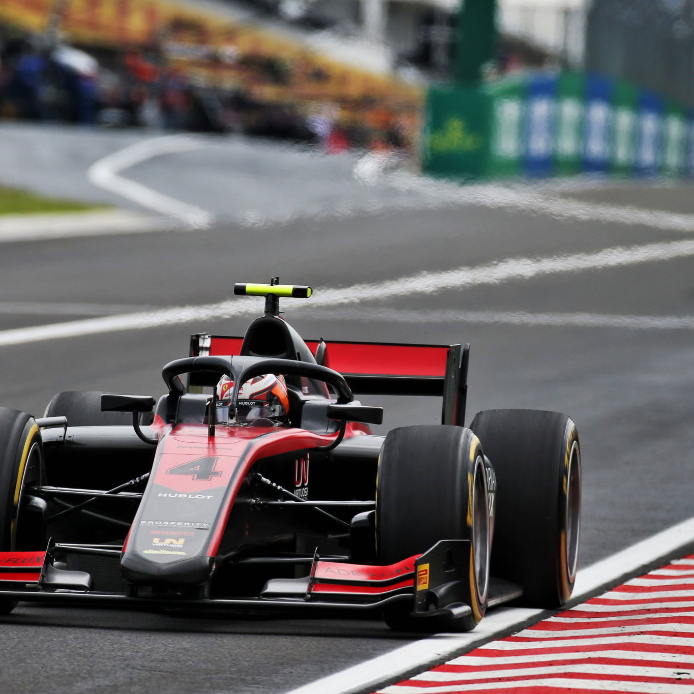 Ferrarj junior Guanyu Zhou bergabung dengan tim Virtuosi untuk Formula 2 2019