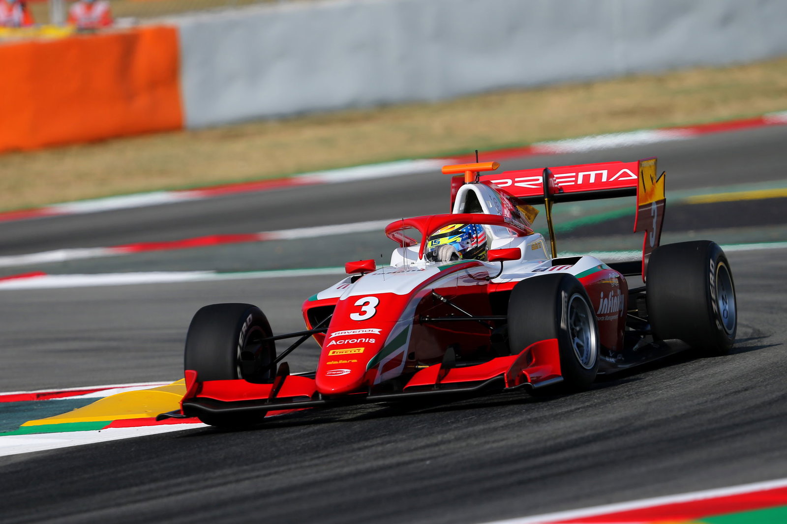 Viscaal mengalahkan Zendeli untuk kemenangan perdana F3 di lap terakhir