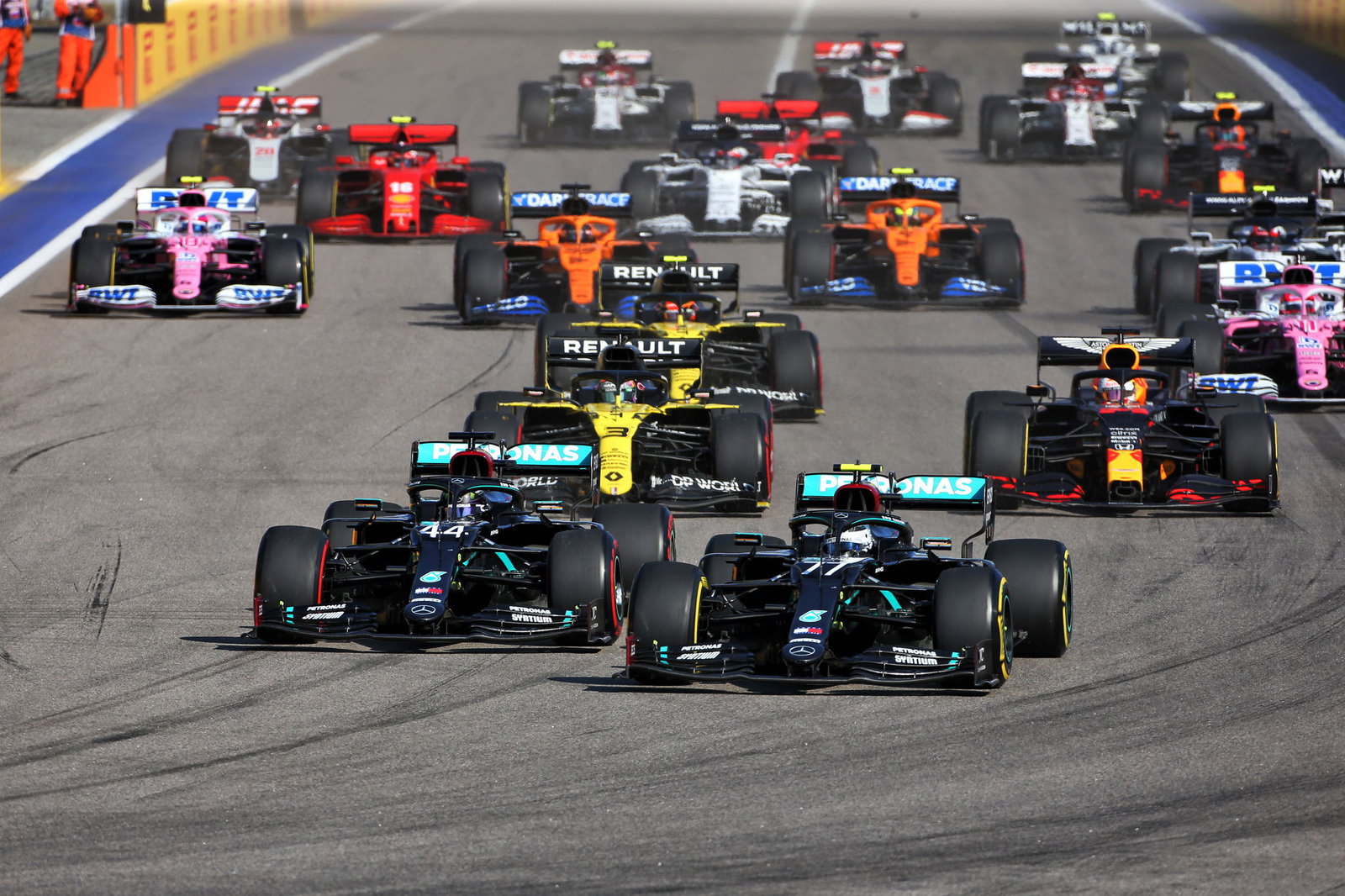 Horner says Hamilton and Verstappen deserved equal penalty for F1 crash