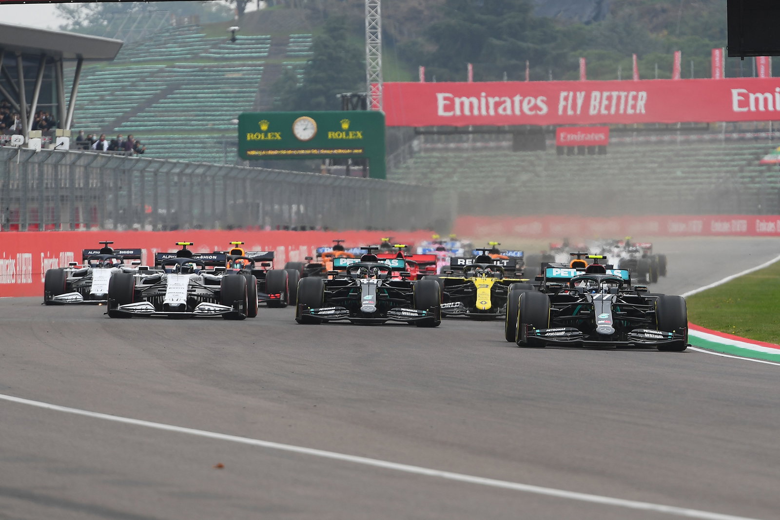 F1 Gossip: Lewis Hamilton took pay cut in one-year Mercedes deal