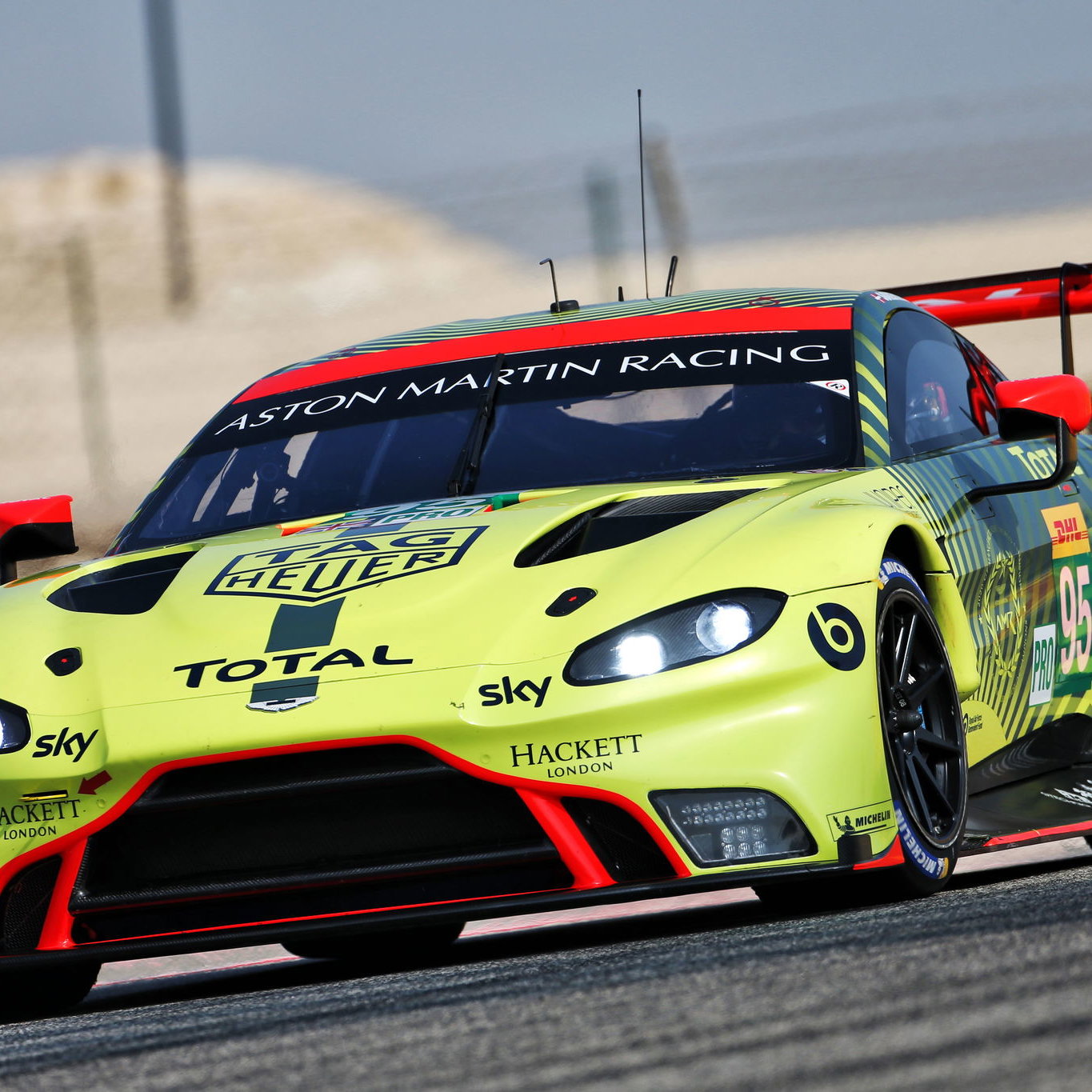 Toyota mengambil Silverstone WEC 1-2 saat Alonso, Buemi, Nakajima menang lagi