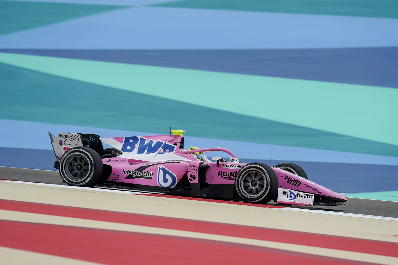 Drugovich takes dominant F2 feature race win in Bahrain ahead of Illot