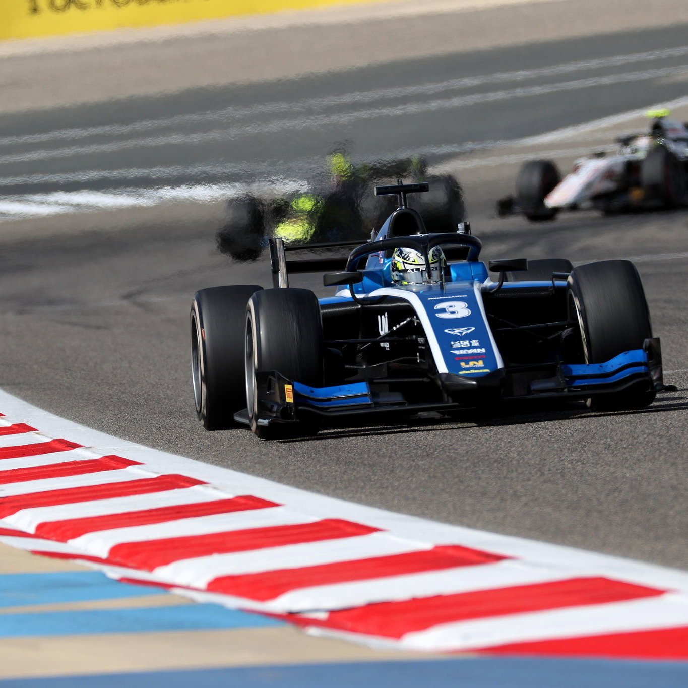 Rookie David Beckmann Tercepat di Hari Pertama Tes F2